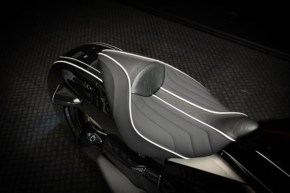 Honda NRX1800DA Valkyrie Rune Black On Black 18 of 20