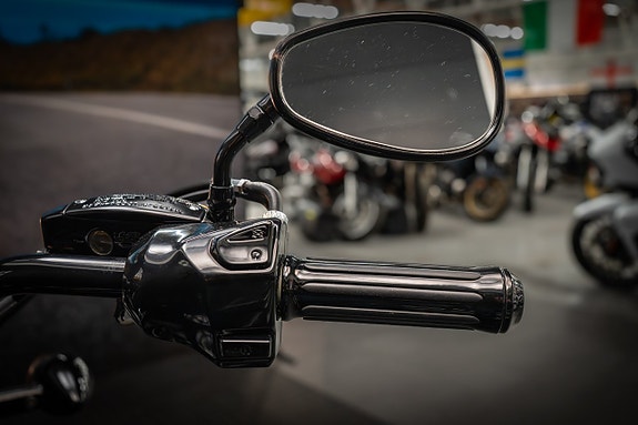 Honda NRX1800DA Valkyrie Rune Black On Black 14 of 20