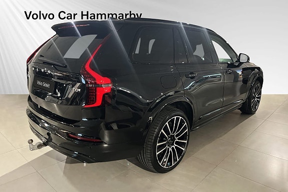 Volvo XC90 5 of 19