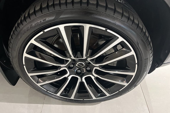 Volvo XC90 12 of 19