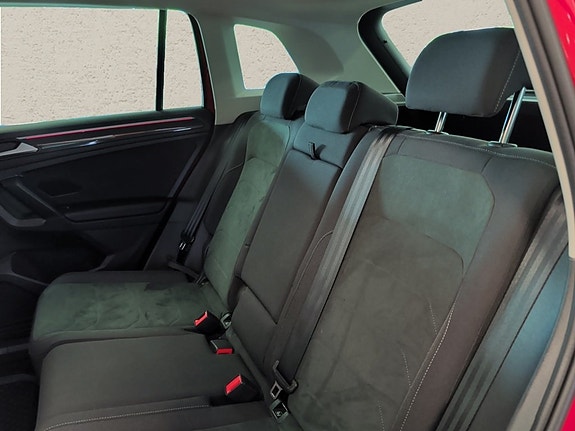 Volkswagen Tiguan 5 of 5