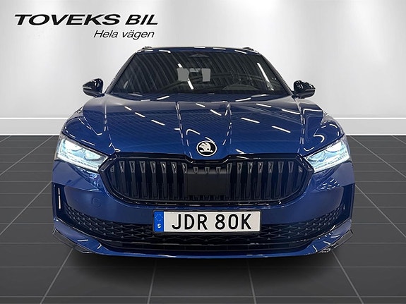Skoda Superb 4 of 5