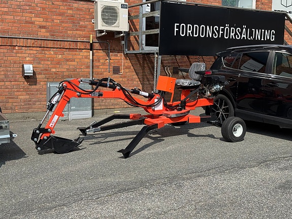 -- Tarmo 360 ATV Grävare
