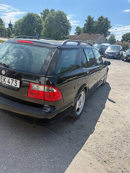 Saab 9-5 4 of 5