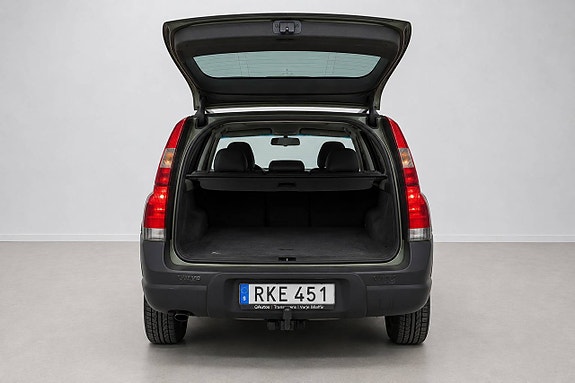 Volvo XC70 6 of 23