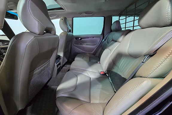Volvo XC70 22 of 23