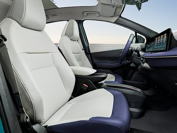 Nissan Leaf 7 of 11