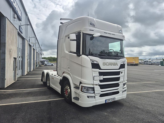 Scania R450 A6x2NB 2 of 11