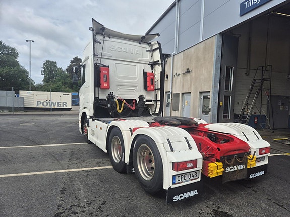 Scania R450 A6x2NB 4 of 11