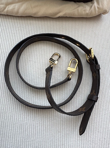 Product image 16 of 17