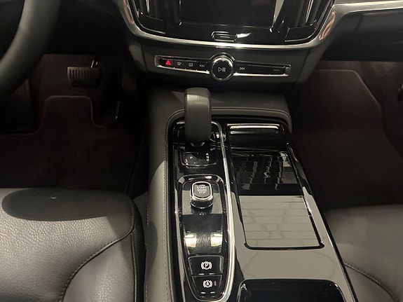 Volvo V90 13 of 15