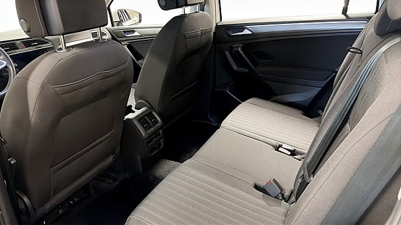 Volkswagen Tiguan Allspace 11 of 13