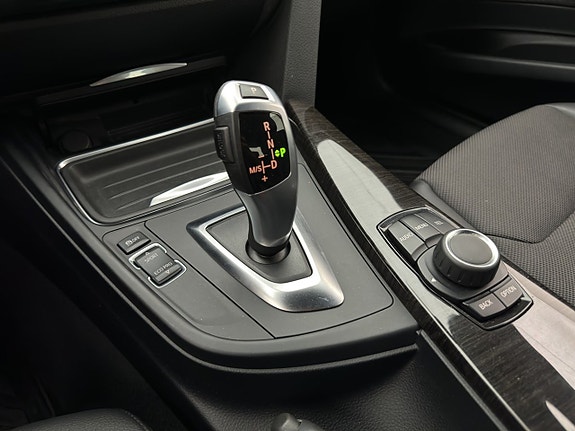 BMW 320 19 of 28