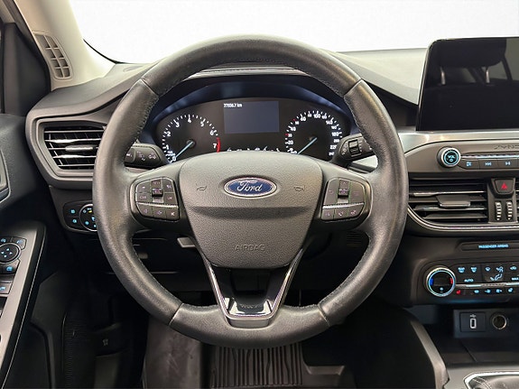 Ford Focus 11 of 30