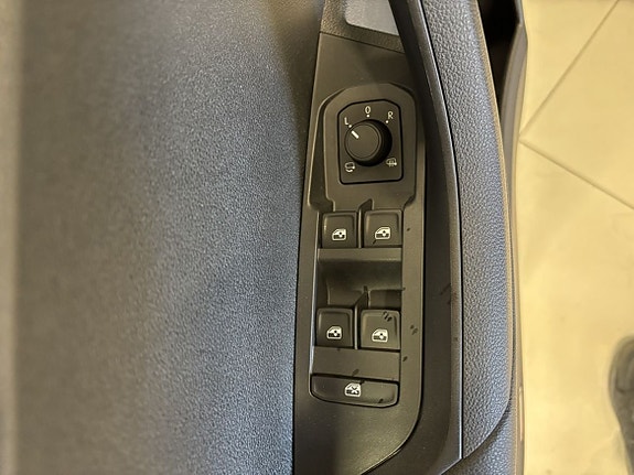 Skoda Karoq 9 of 19