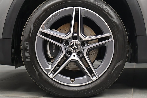 Mercedes-Benz GLB200 6 of 26