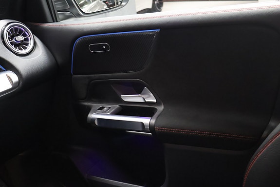 Mercedes-Benz GLB200 26 of 26