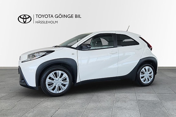 Toyota Aygo X 3 of 16