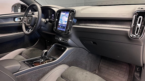 Volvo C40 8 of 23