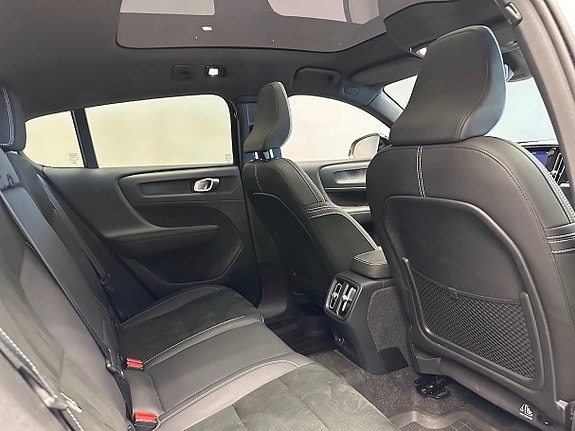 Volvo C40 9 of 23