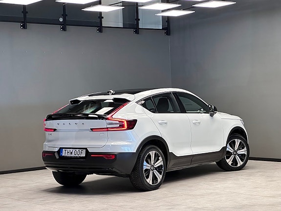Volvo C40 2 of 5