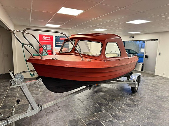 Motorbåt för lek & fiske 4 of 6
