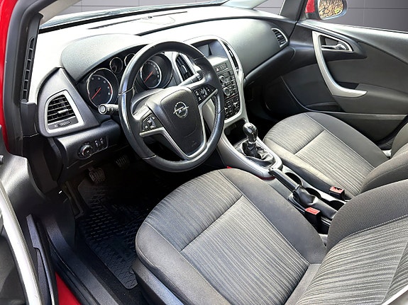Opel Astra 13 of 15