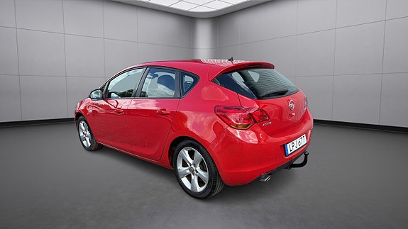 Opel Astra 3 of 5