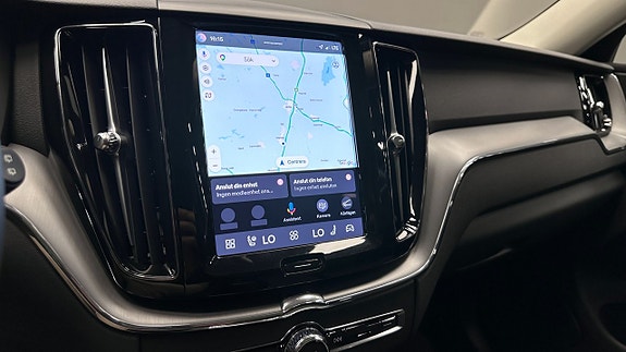 Volvo XC60 13 of 22