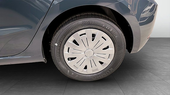 Seat Ibiza 4 of 13