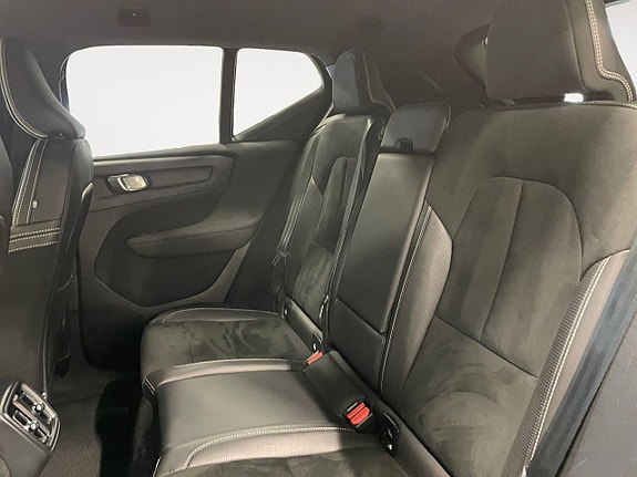 Volvo XC40 19 of 22