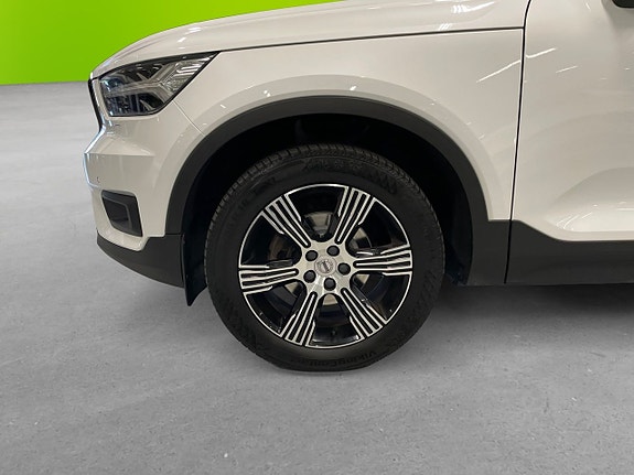 Volvo XC40 8 of 22