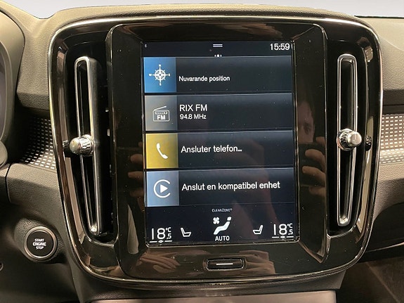 Volvo XC40 14 of 22