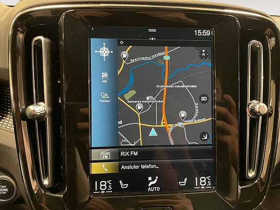 Volvo XC40 15 of 22