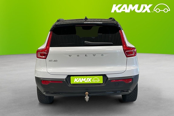 Volvo XC40 5 of 5
