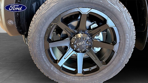 Ford Ranger 9 of 12