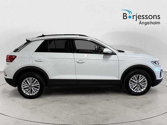 Volkswagen T-Roc 2 of 5