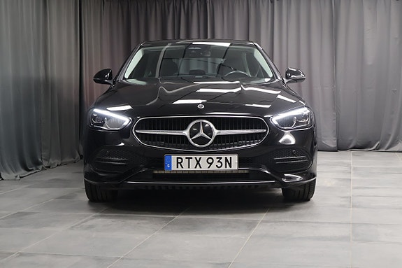 Mercedes-Benz C300 e 3 of 5