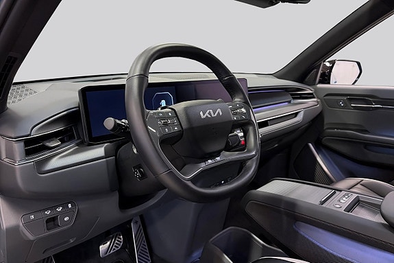 Kia EV9 10 of 21