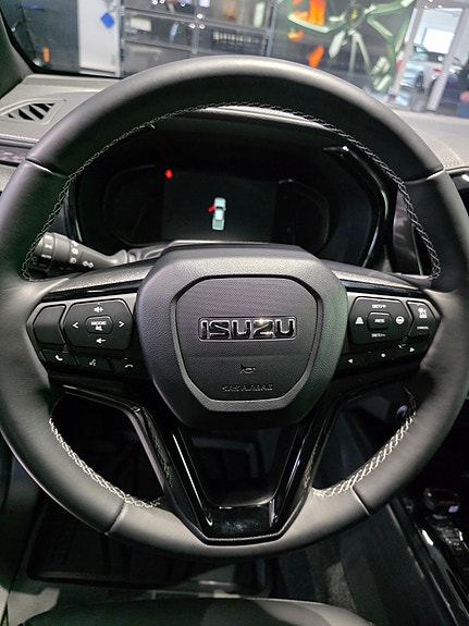 Isuzu D-max 10 of 16