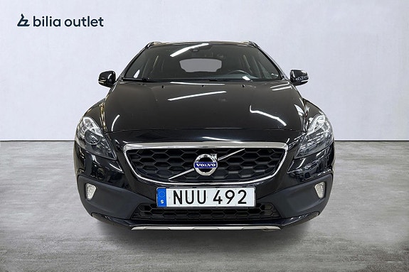 Volvo V40 Cross Country 3 of 5