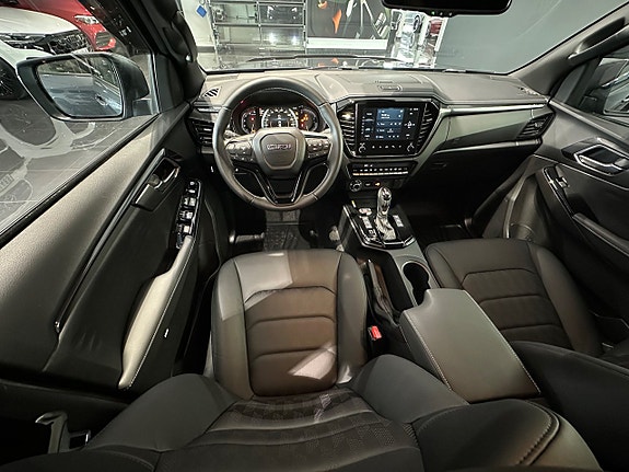 Isuzu D-max 11 of 14