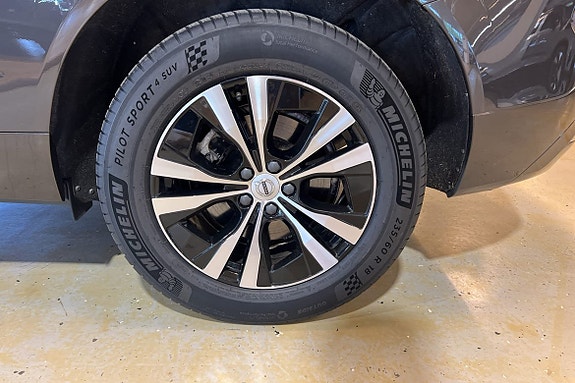 Volvo XC60 14 of 26
