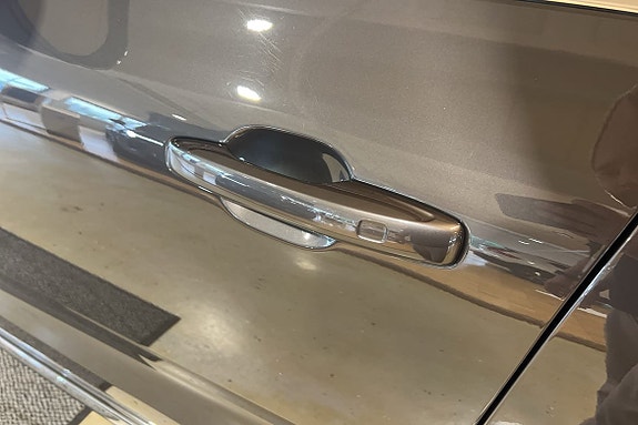 Volvo XC60 13 of 26
