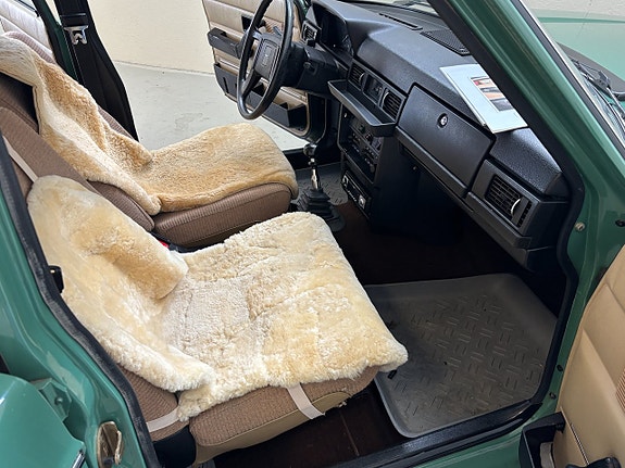 Volvo 244 17 of 24
