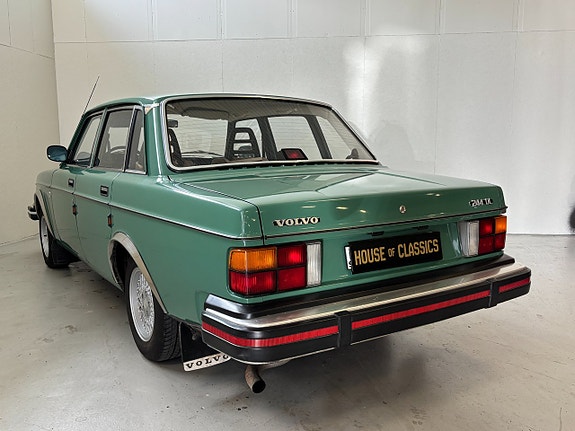Volvo 244 8 of 24