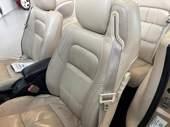 Chrysler Sebring 13 of 19