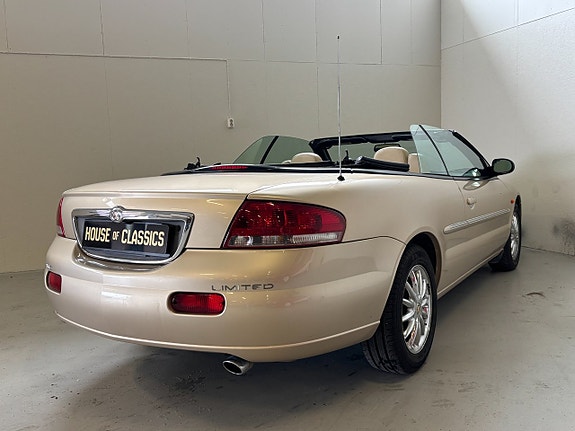 Chrysler Sebring 8 of 19