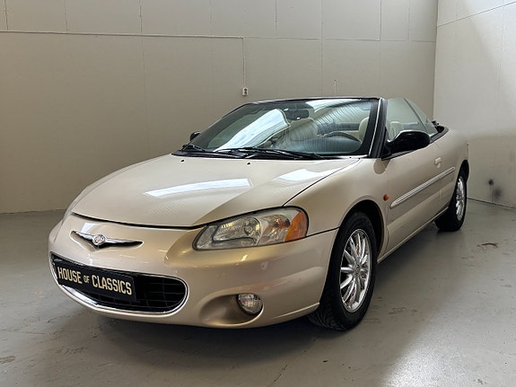Chrysler Sebring 3 of 19