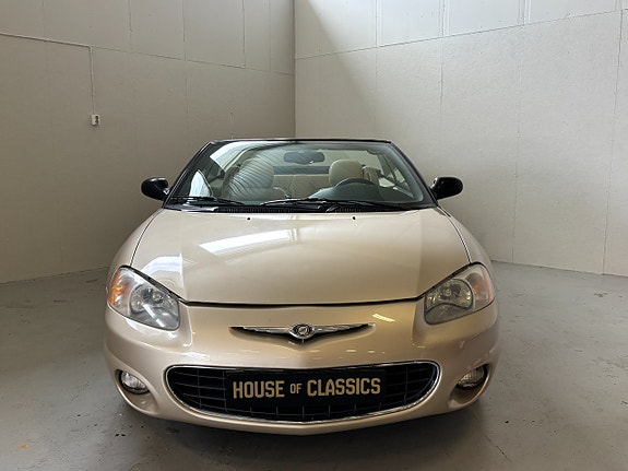 Chrysler Sebring 4 of 19